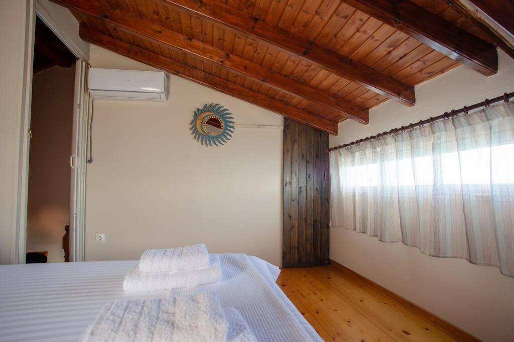 Kohyli Beachfront House Agia Pelagia Chlomou Eksteriør bilde
