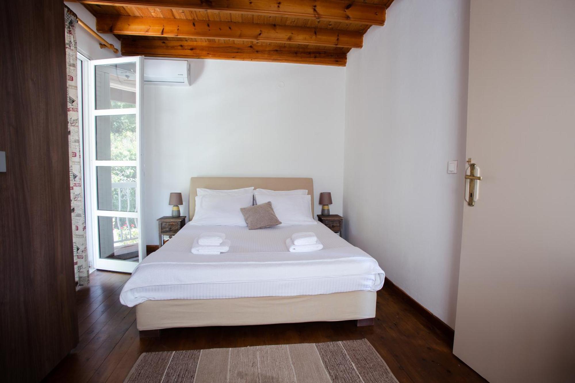 Kohyli Beachfront House Agia Pelagia Chlomou Eksteriør bilde
