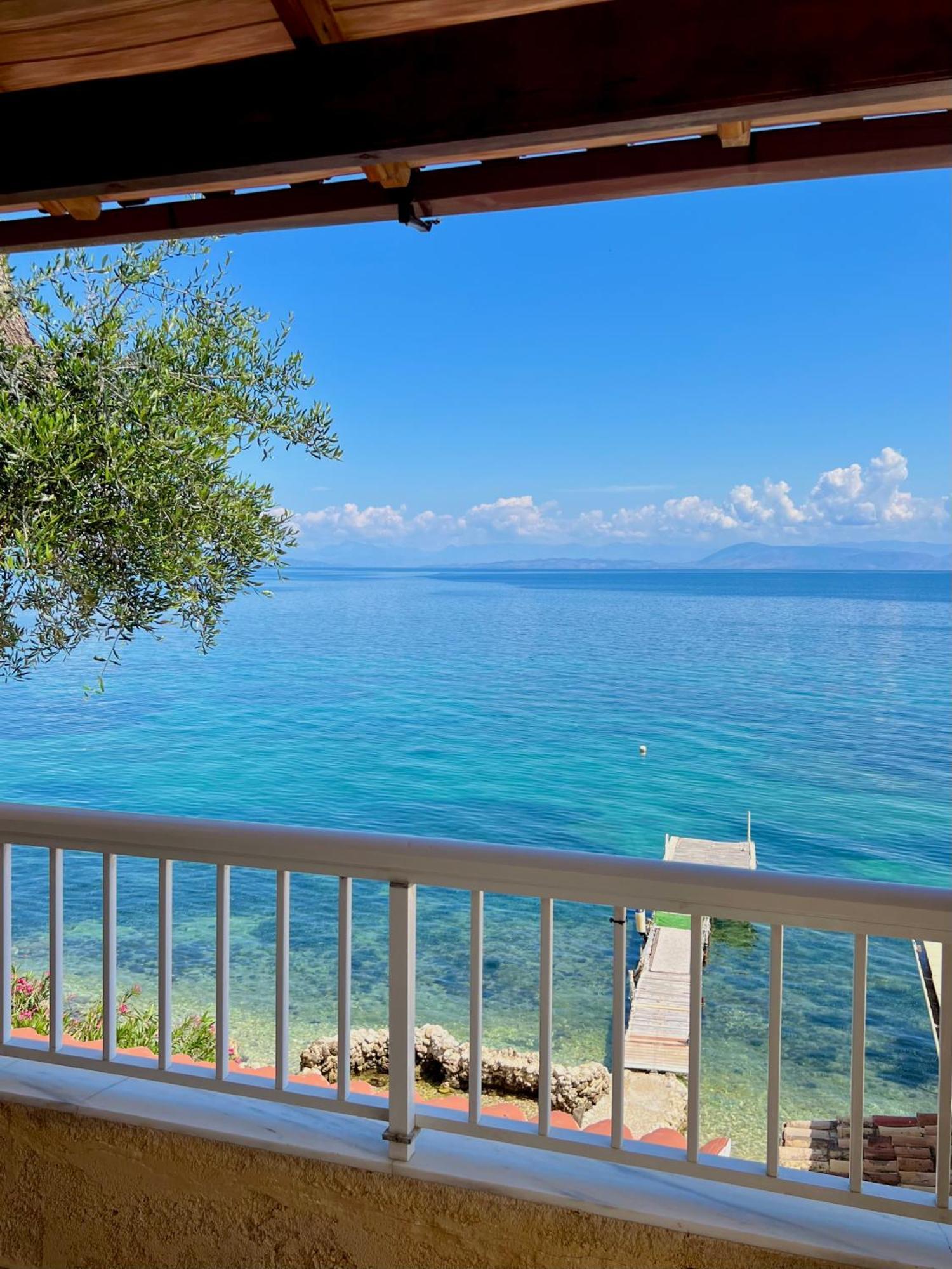 Kohyli Beachfront House Agia Pelagia Chlomou Eksteriør bilde