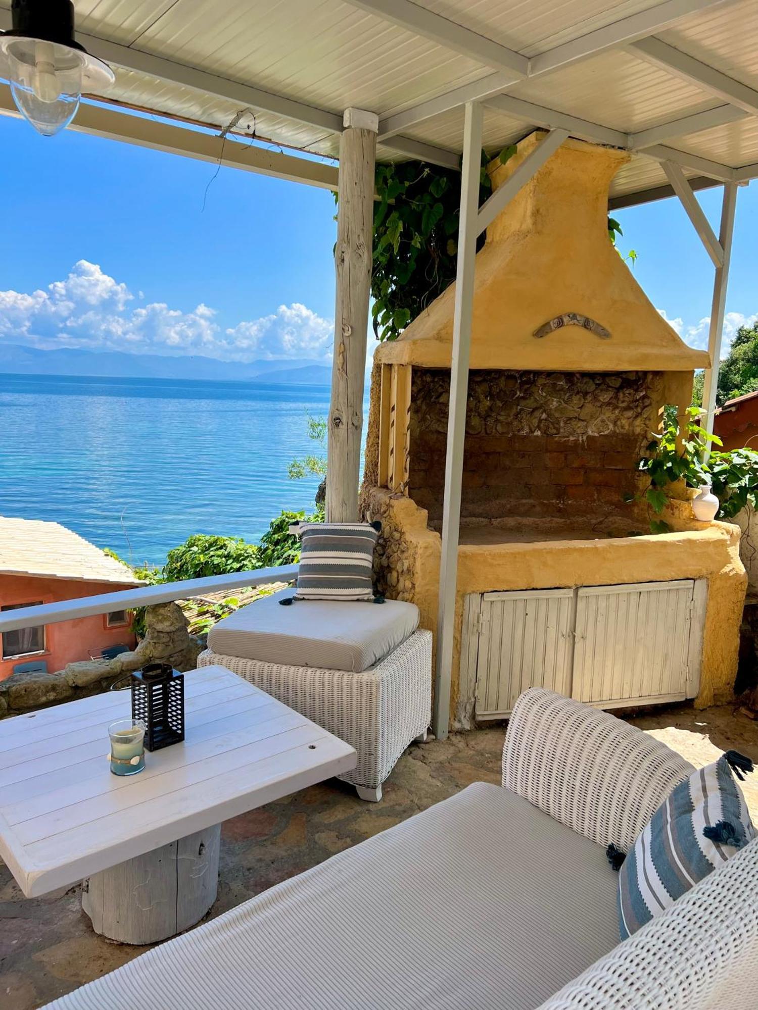 Kohyli Beachfront House Agia Pelagia Chlomou Eksteriør bilde