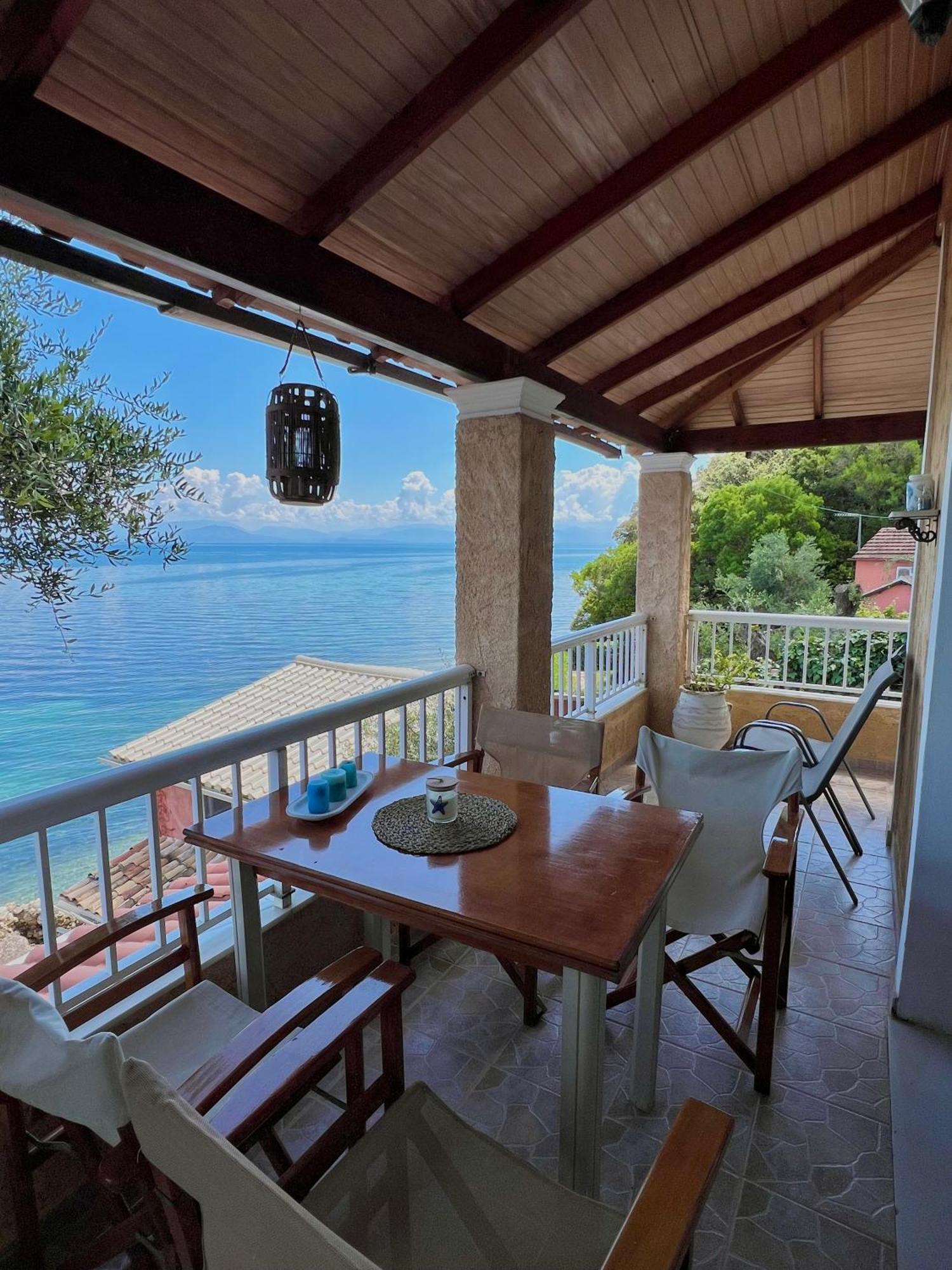 Kohyli Beachfront House Agia Pelagia Chlomou Eksteriør bilde